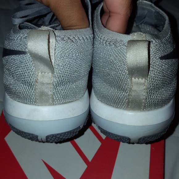 SOLD Nike Focus Flyknit Women's - Picture 3 of 8
